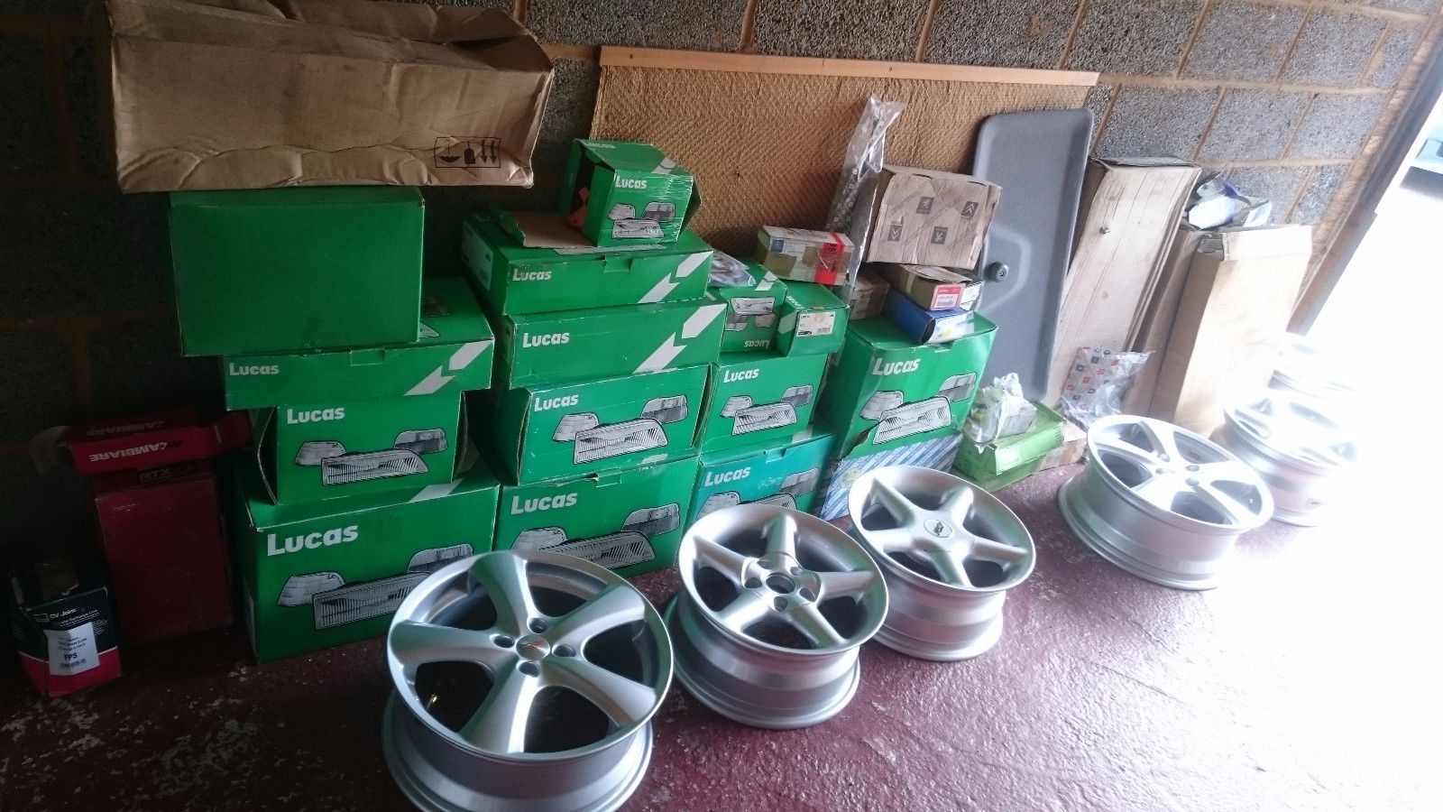 automotive components job lot. Alloy wheels, clutches, brakes, lights, hoses and plenty of extra