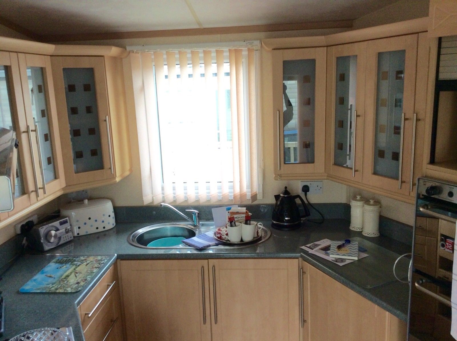 Trip Home, Cell Home STATIC CARAVAN HIRE . IN NORTH WALES - Image 11