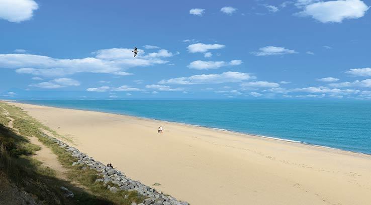 eight berth, three Mattress room Caravan For Hire California Cliffs near Good Yarmouth - Image 3