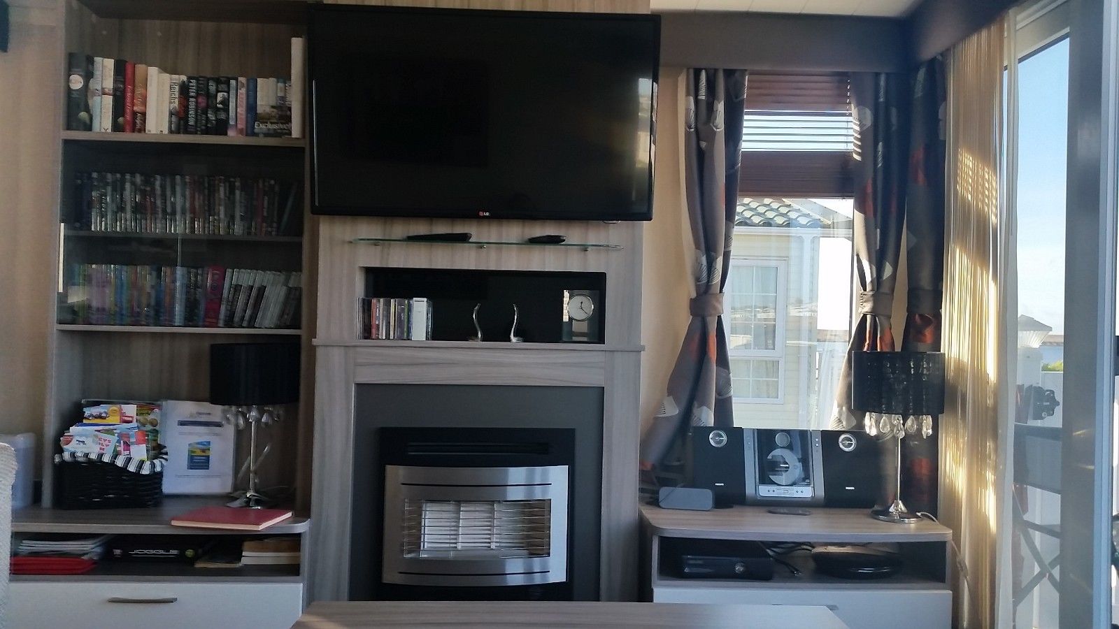 Luxurious Caravan Hire Littlesea Trip Park Weymouth Sea views,Veranda June dates - Image 11