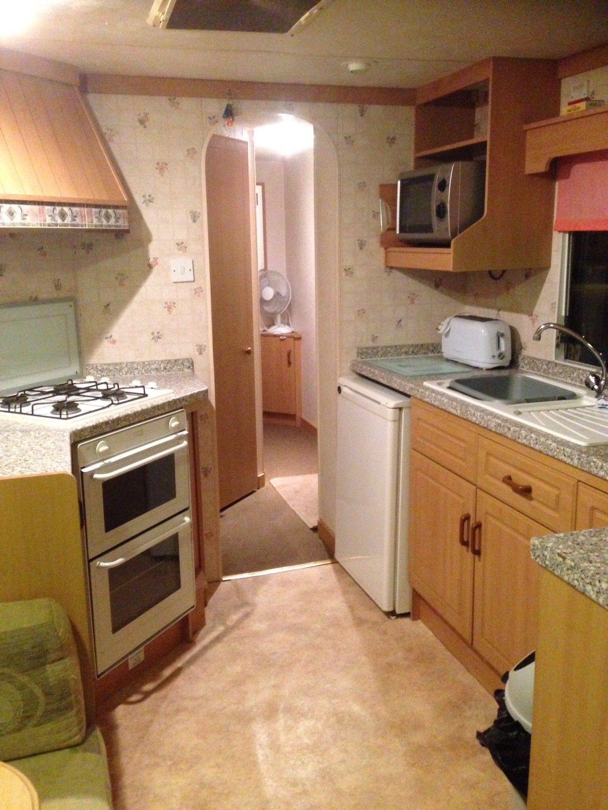 Golden Palm Resort Chapel St Leonards. three mattress room caravan for lease. - Image 3