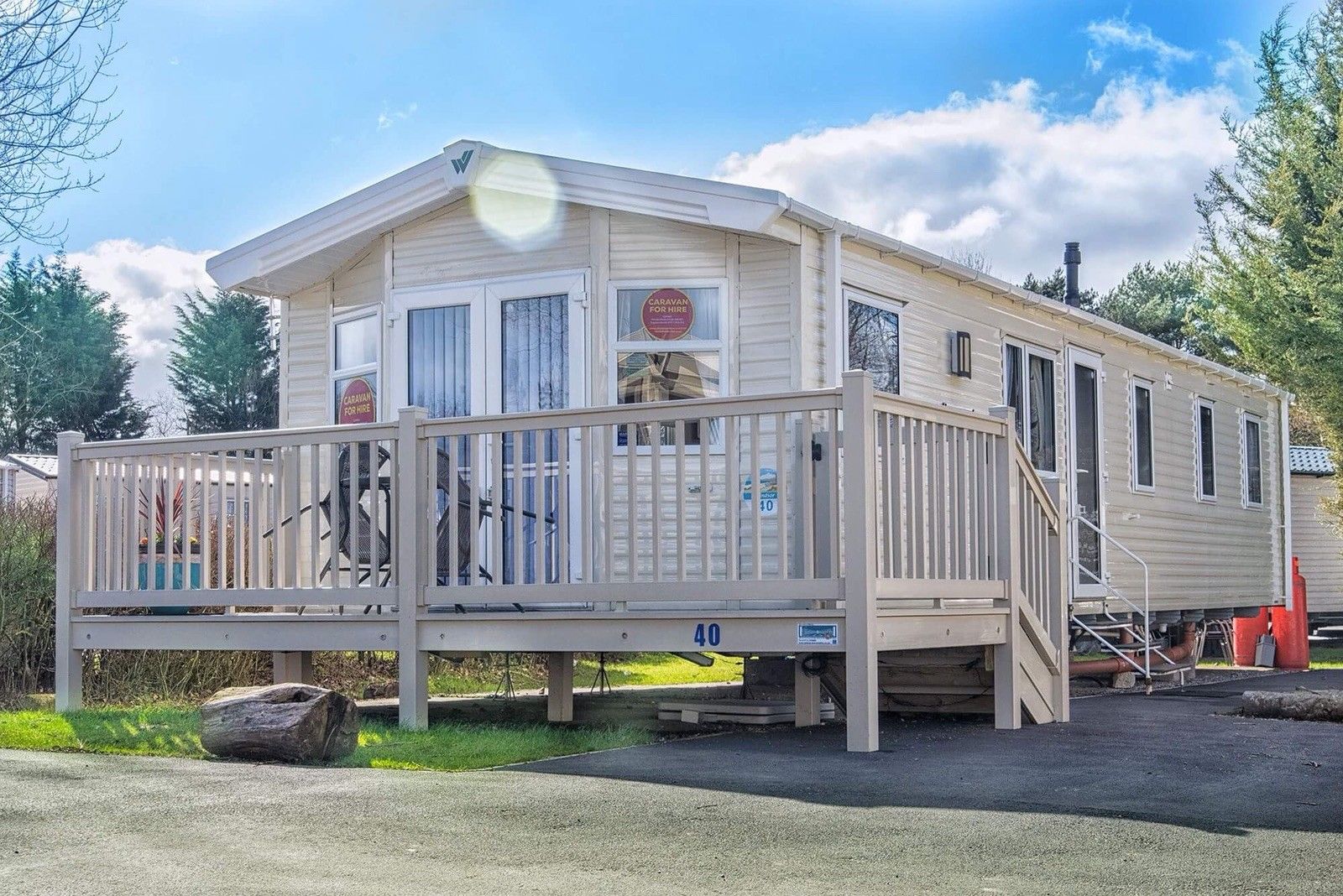 Caravan Marton Mere Blackpool Status three Bedrooms six Friends April see Description