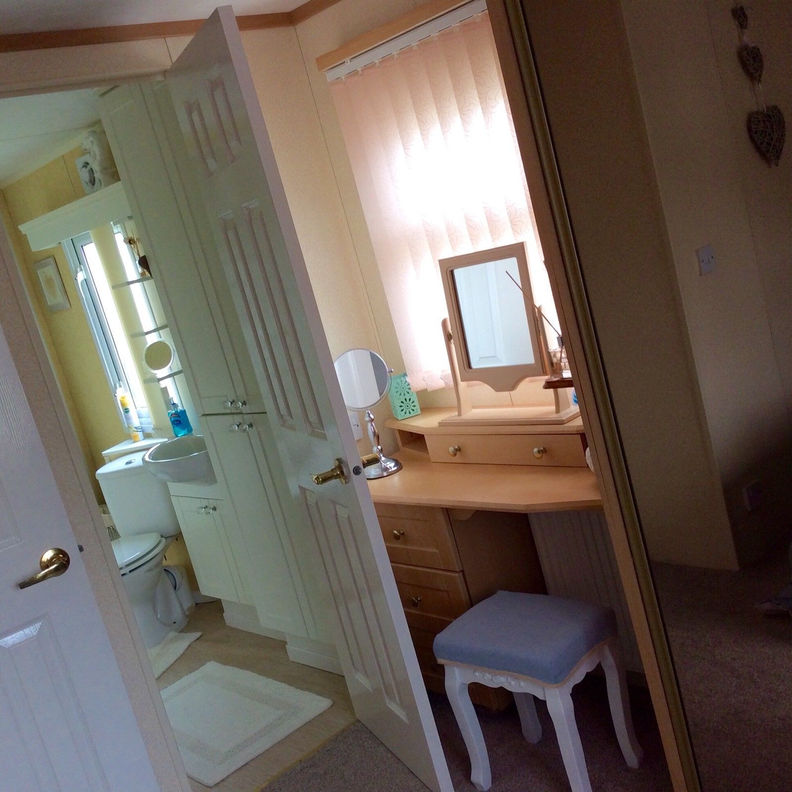Trip Home, Cell Home STATIC CARAVAN HIRE . IN NORTH WALES - Image 3