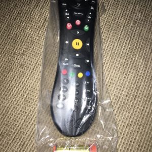 NEW GEUINE VIRGIN MEDIA TIVO REMOTE * FREE PAIR OF BATTERIES** 1 12 months assure