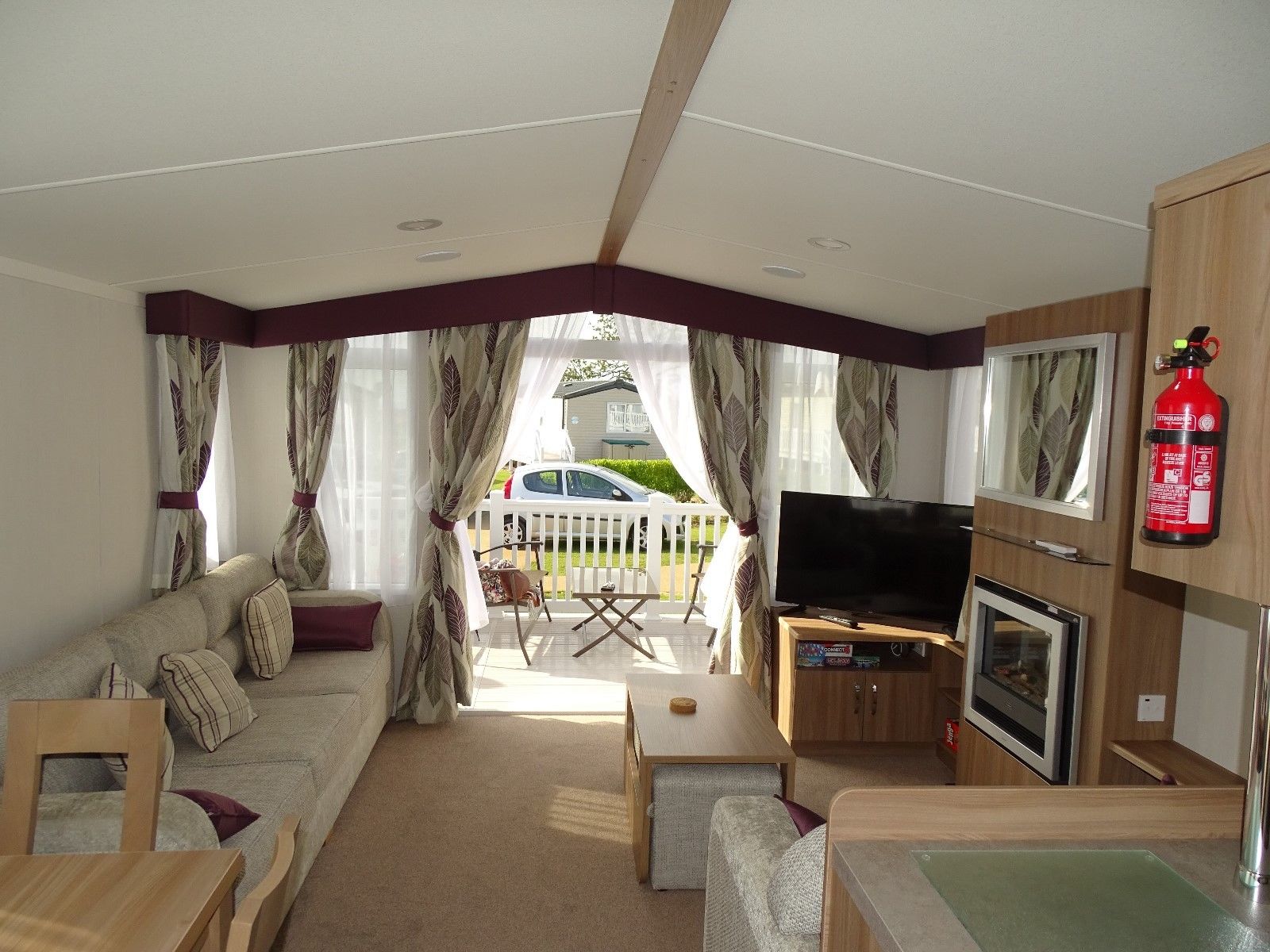 Welcome to Your Next Getaway: Caravan for Hire at Devon Cliffs Haven - Image 4