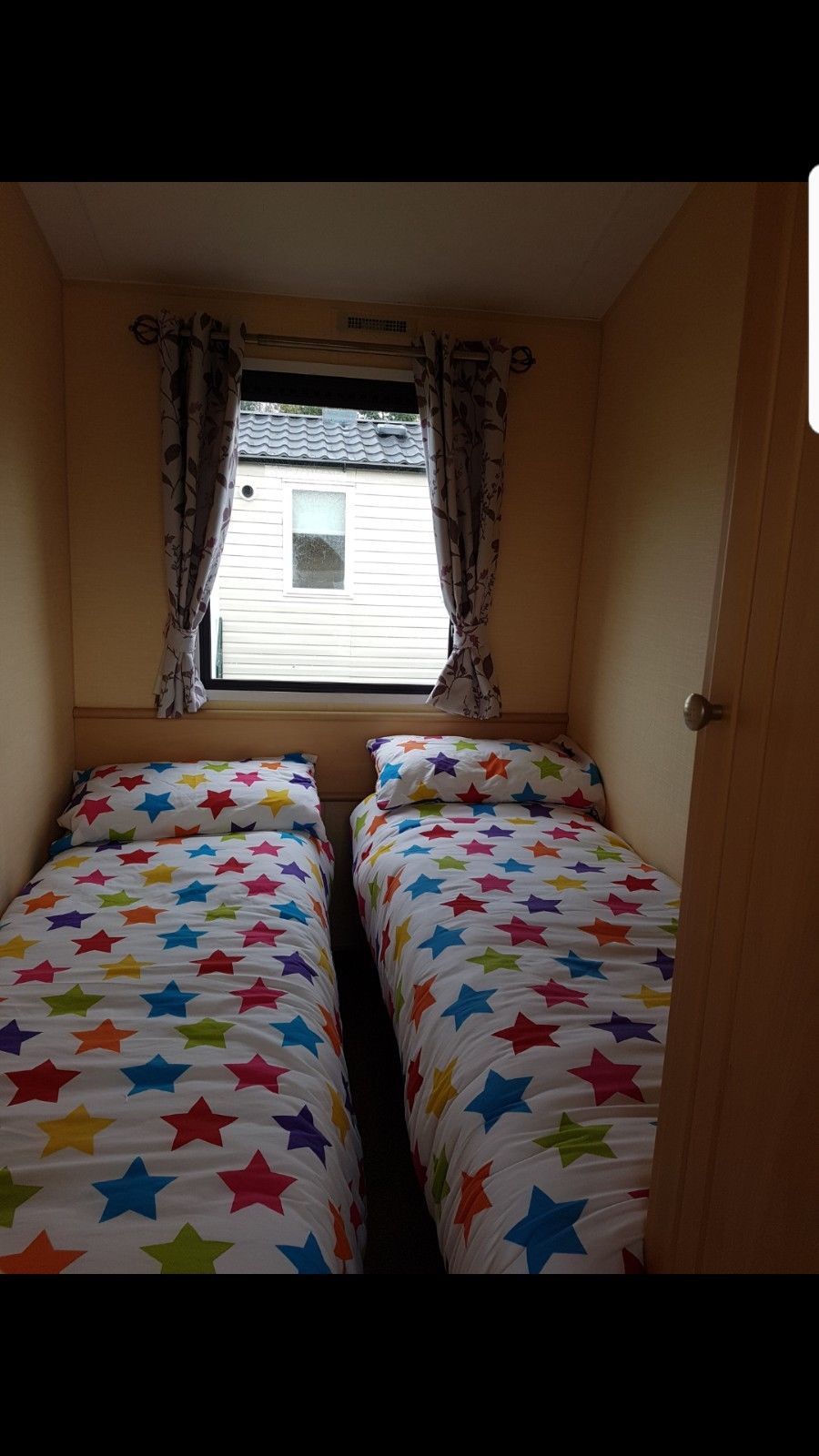 CARAVAN FOR Make use of AT THORPE PARK CLEETHORPES - Image 6