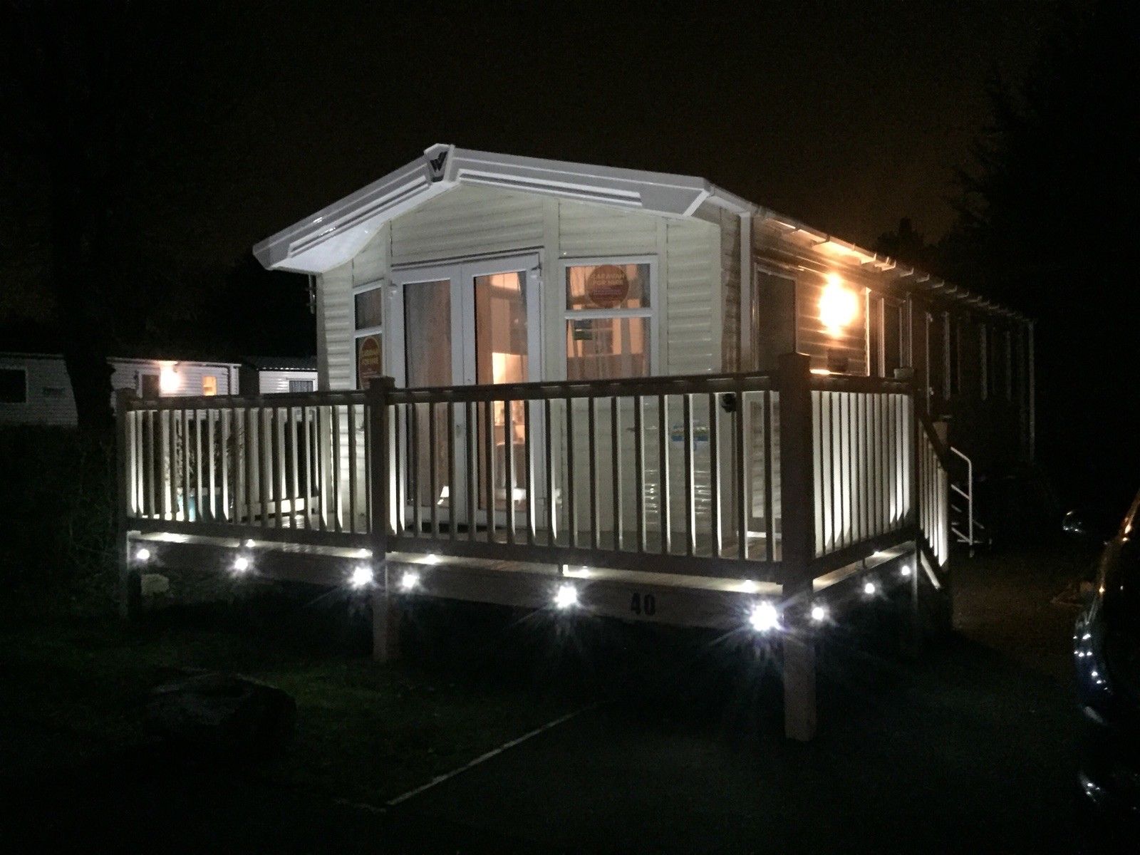 Caravan Marton Mere Blackpool Status three Bedrooms six Friends April see Description - Image 2