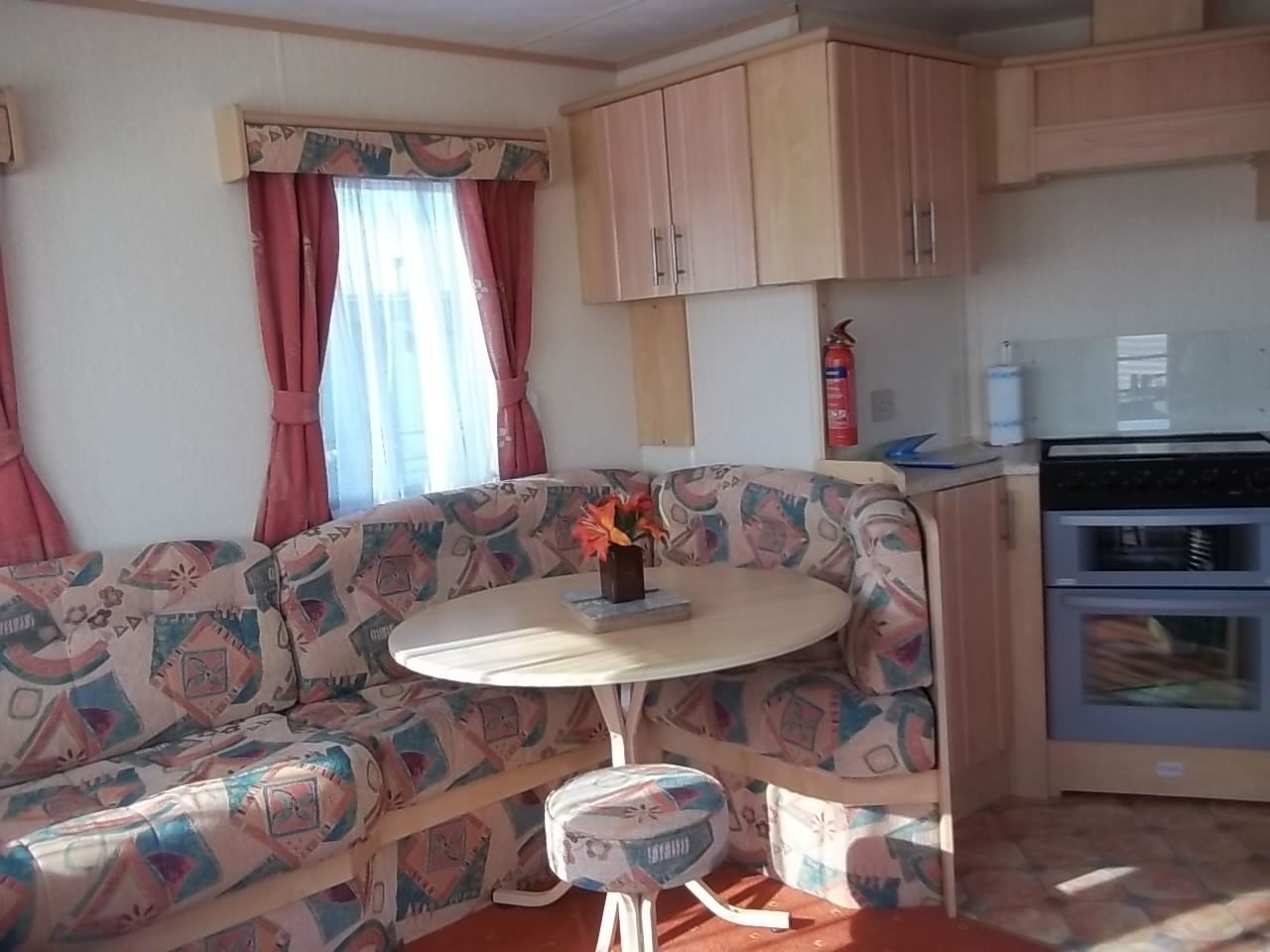4 Berth Caravan To Lease Lease Let Ingoldmells Skegness - Image 4