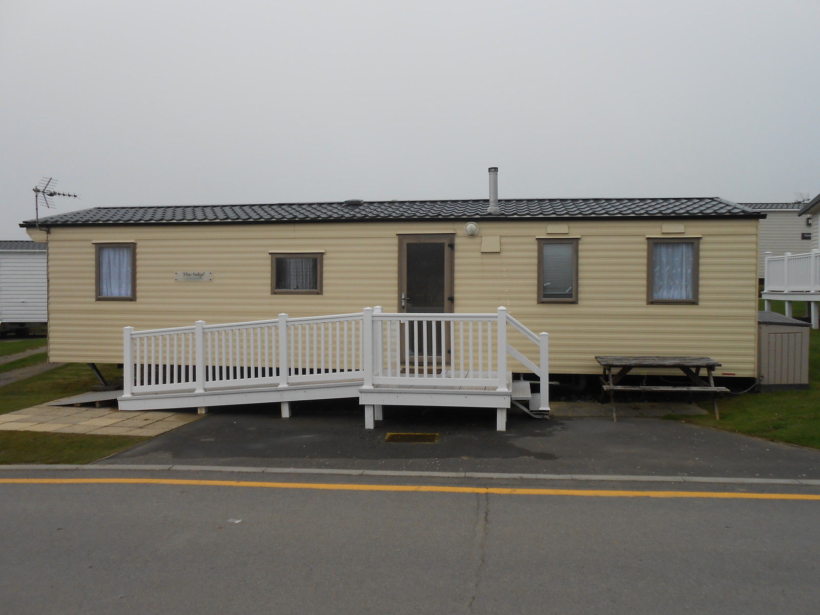 Rent Our 8-Berth Deluxe Plus Caravan at Littlesea Holiday Park, Weymouth’s Only 5-Star Site