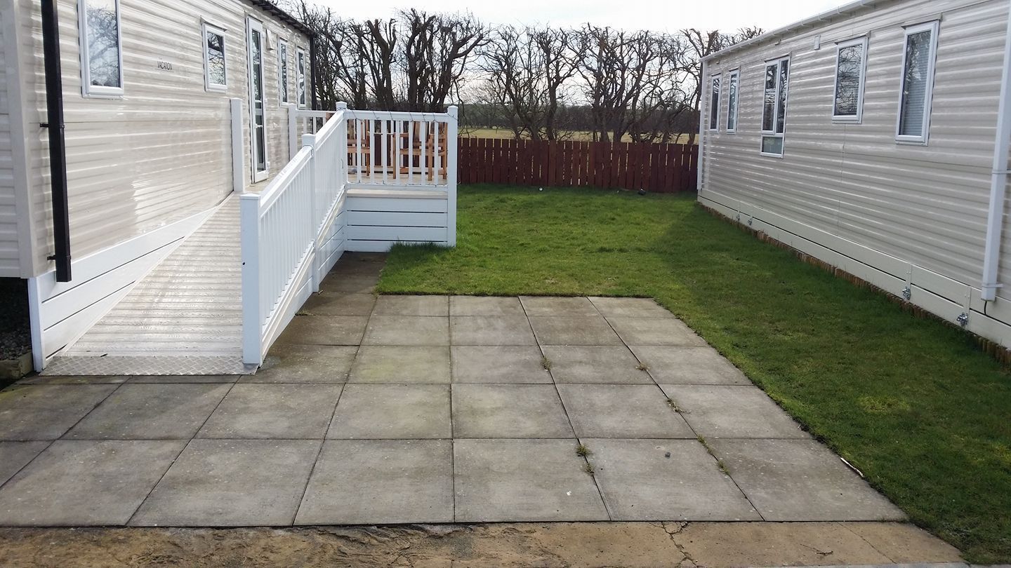 CARAVAN HIRE AT FLAMINGOLAND RESORT