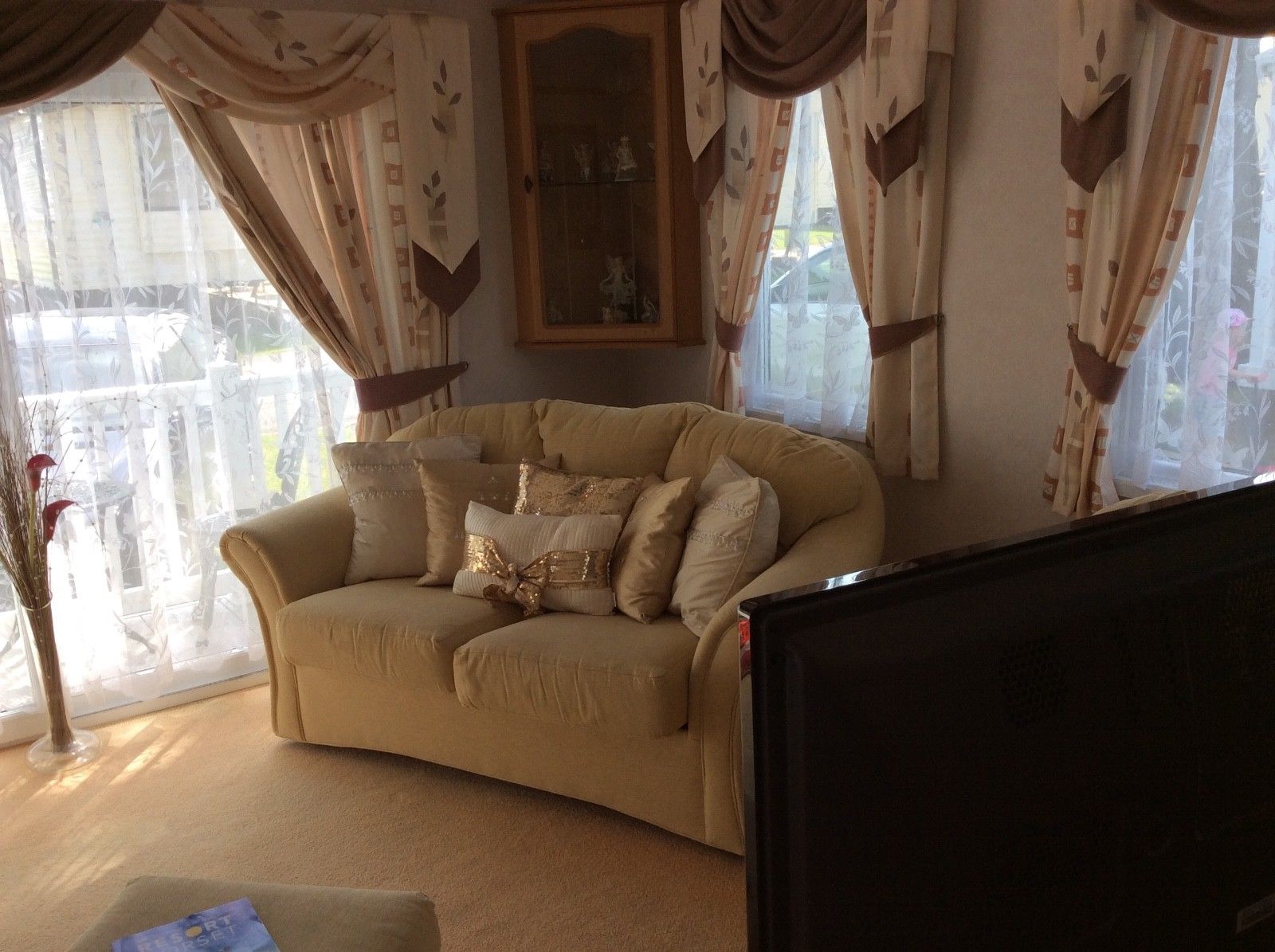 Prime of your Differ PLATNIUM Let Trip Hire @ Havens Weymouth Bay Dorset - Image 3