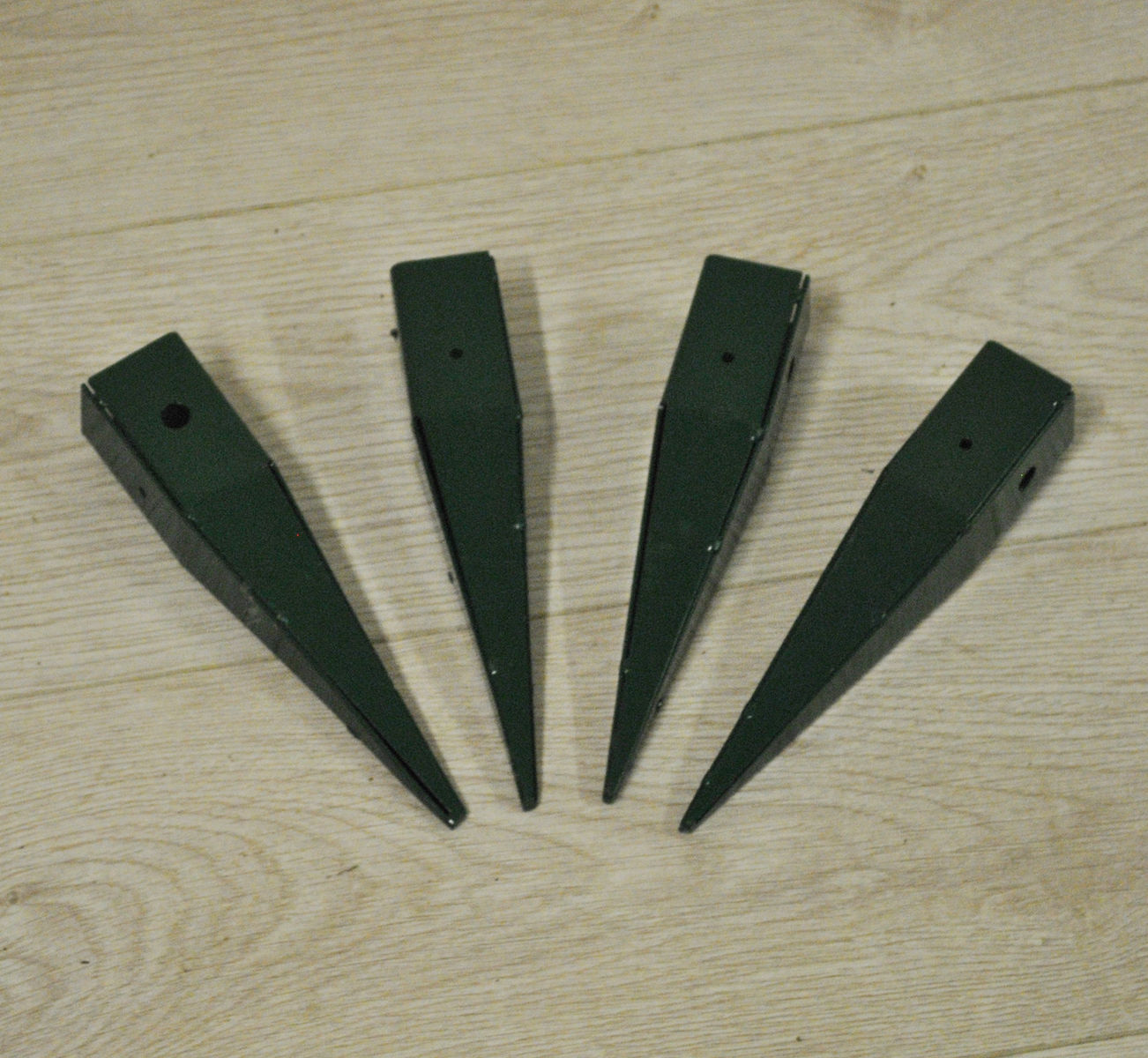 Gardman Elegance Garden Arch Ground Feet Garden Spikes (Set of four)