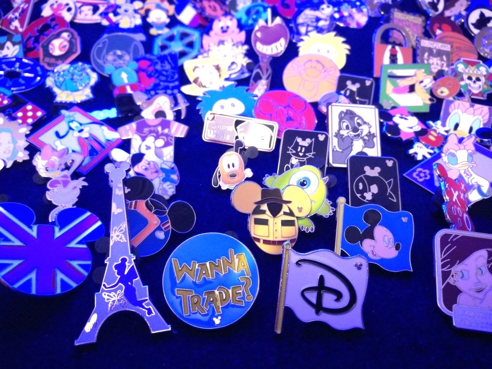 Walt Disney Shopping for and promoting pins Mixed lot of 50 ..