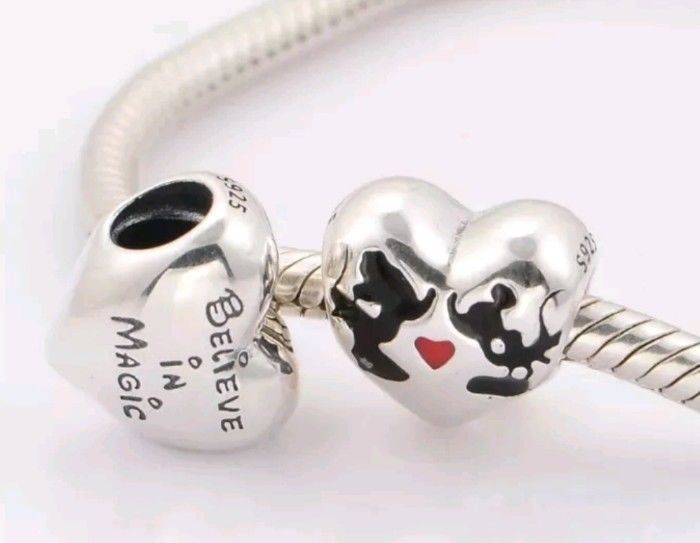 Mickey & Minnie Mouse Twin Bundle Walt Disney Charms Stamped with 'Pandora S925 ale' - Image 11